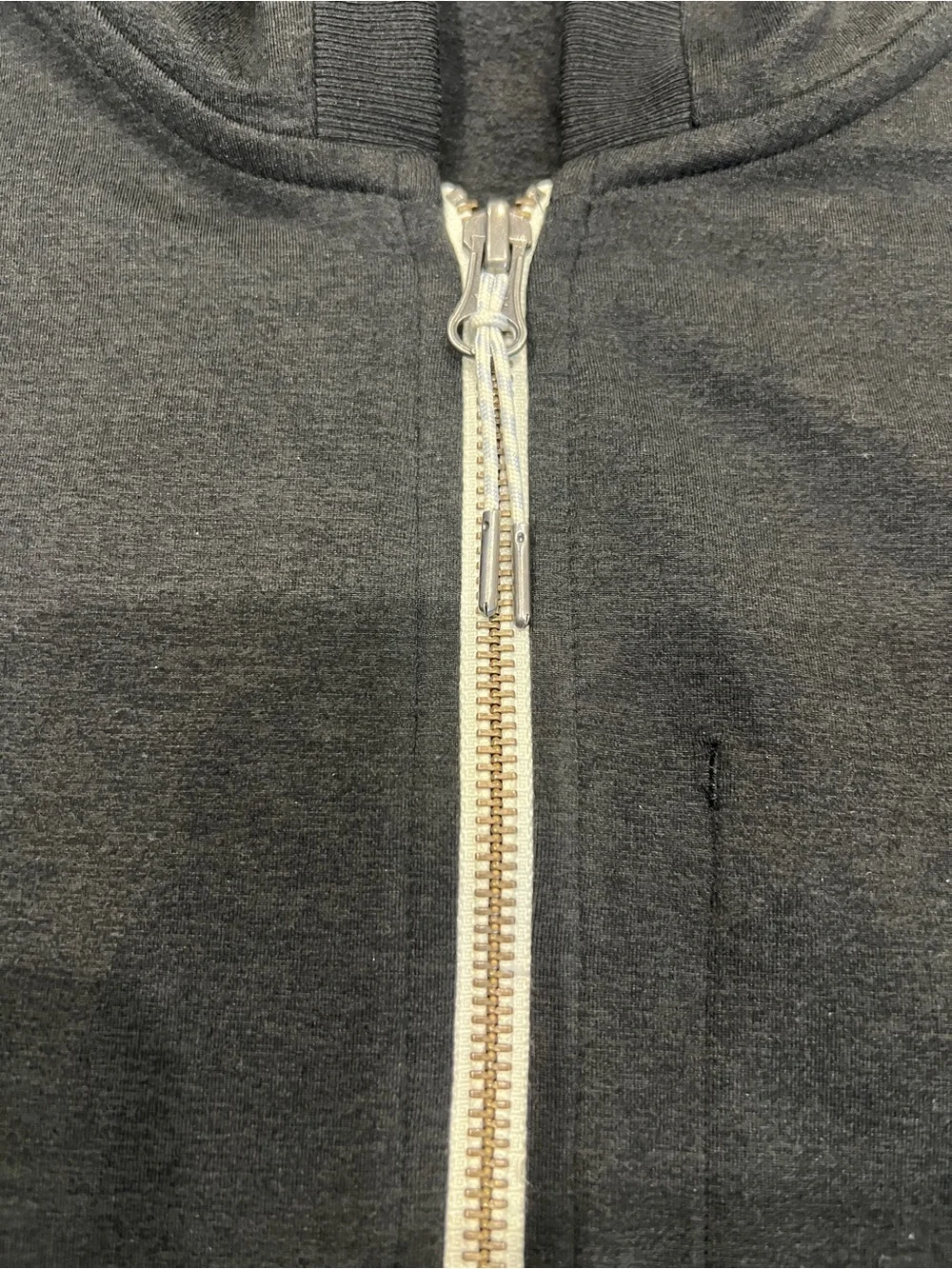 Vuori Men's Black Coronado
Hoodie - Size Small - Picture 7 of 8